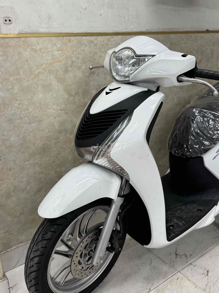 SH 150 khoá ga đời 2016 trắng đen 43E1-597.63. Mua bán Xe máy tại Quận Sơn Trà Đà Nẵng được đăng bởi Minh Dũng bán trả góp 136 vân đồn  hình 4