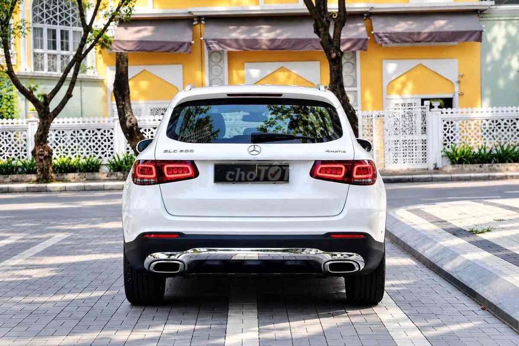 Мерседес GLC 200 4MATIC 2022 Белый V1 1,2 миллиарда долларов США