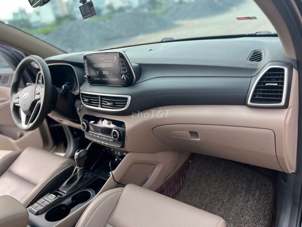 Hyundai Tucson 2020 1.6 AT Turbo mới 44000 km. Mua bán Ô tô tại Quận Gò Vấp Tp Hồ Chí Minh được đăng bởi Phan Trung Quân hình 12