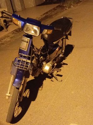 xe tốt bạn 8.000.000 còn thương lượng. Mua bán Xe máy tại Huyện Củ Chi Tp Hồ Chí Minh được đăng bởi Đặng nguyễn kha