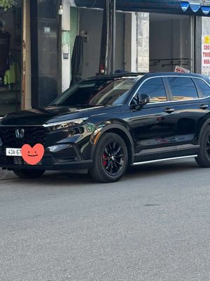 Chiếc Honda CR-V. Mua bán Ô tô tại Quận Cẩm Lệ Đà Nẵng được đăng bởi Nguyễn Văn Long 