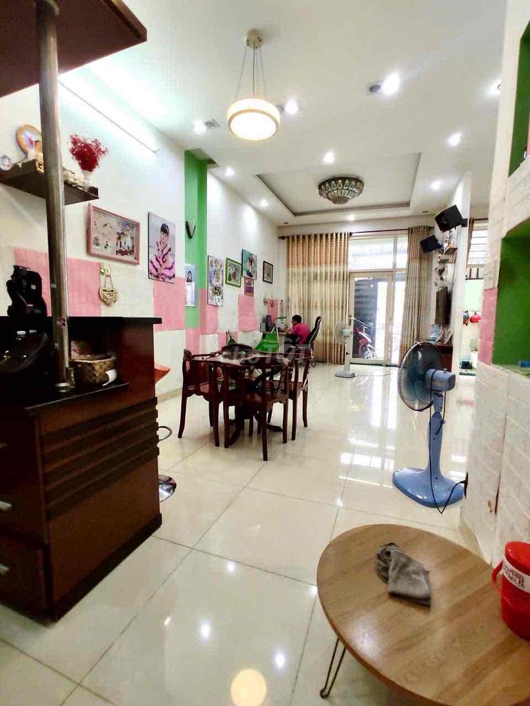 Chuyển khu vực sinh sống cần bán lại nhà 61m2 APT - bình chánh