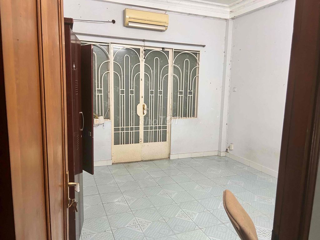Hình ảnh phòng trọ phòng có ban công cửa sổ quận 3