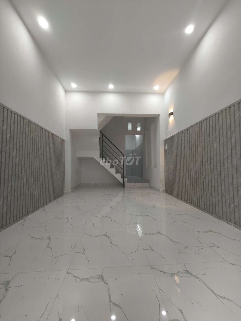 Аренда · 4 комн. · 42 м² · Quận 6, ул. Đường số 43