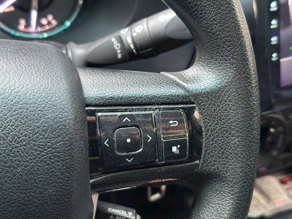 Toyota Hilux 2021 đky 2022 2.4AT 4x2 52000 km. Mua bán Ô tô tại Quận Hà Đông Hà Nội được đăng bởi Hà Đông Car hình 8