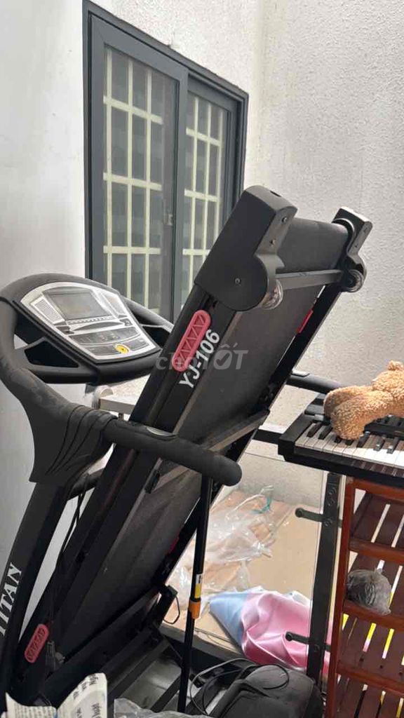 Máy chạy bộ Titan YJ-106 Đen. Mua bán Đồ thể thao, Dã ngoại tại Quận 12 Tp Hồ Chí Minh được đăng bởi NGUYỄN THỊ THANH HOA  hình 1