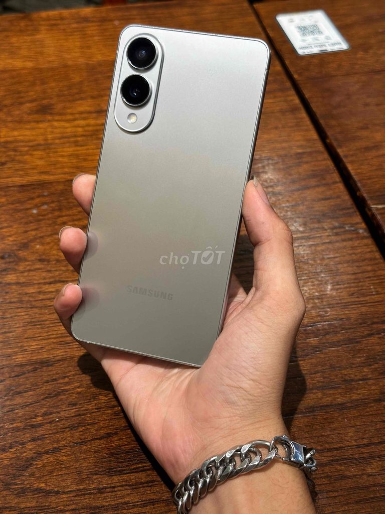 Samsung Galaxy S25 Edge 256GB Bạc. Mua bán Điện thoại tại Quận 7 Tp Hồ Chí Minh được đăng bởi Thành Lưu hình 1