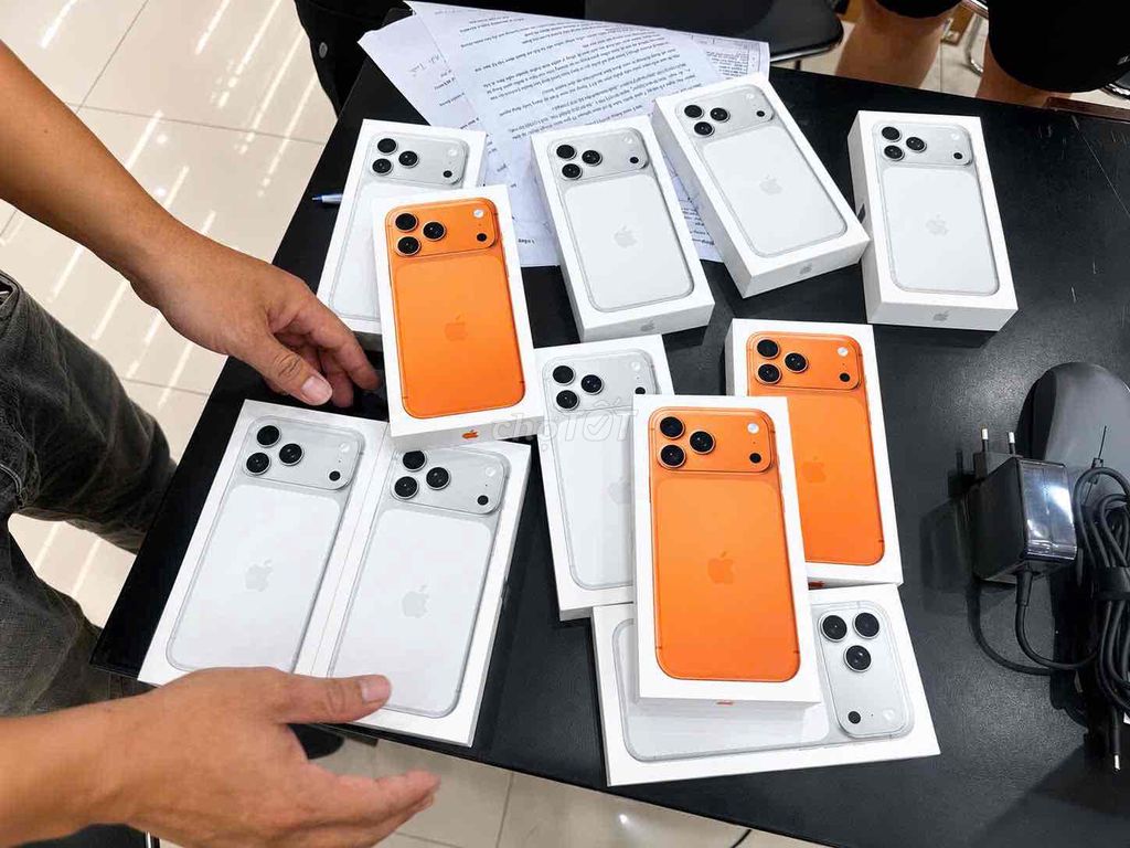 Apple iPhone 17 Pro Max VN ZPA New Bạc Mới. Mua bán Điện thoại tại Quận Sơn Trà Đà Nẵng được đăng bởi hiếu hình 1