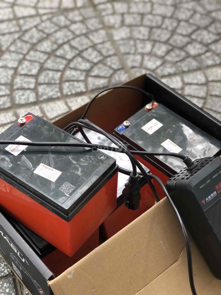 Ắc quy xe điện YAMASU Chì axit Đen cam. Mua bán Phụ tùng xe tại Quận Thanh Khê Đà Nẵng được đăng bởi YA Nguyễn hình 3