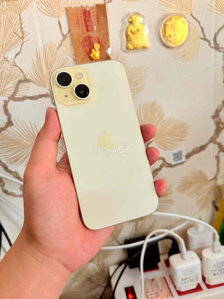 ip 15 256G VN/A zin full đẹp 97 . có giao lưu. Mua bán Điện thoại tại Thành phố Thủ Đức Tp Hồ Chí Minh được đăng bởi Điện Thoại Tốt giá sinh viên  hình 1