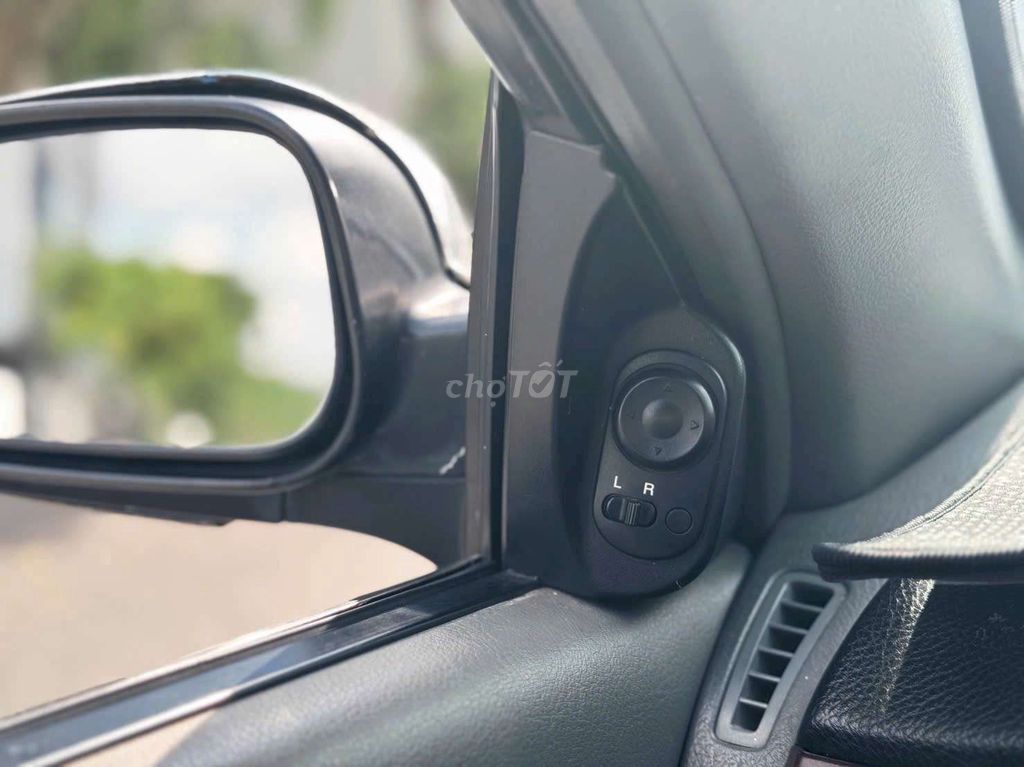 Bán xe 5 chỗ lasenti đời 2004,xe đẹp. Mua bán Ô tô tại Quận Cái Răng Cần Thơ được đăng bởi Hoang anh hình 13