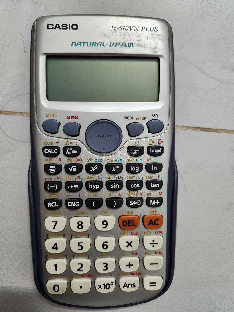 Máy tính khoa học Casio fx-570VN PLUS Xám. Mua bán Đồ dùng văn phòng tại Thành phố Cao Lãnh Đồng Tháp được đăng bởi Khánh Lê hình 1