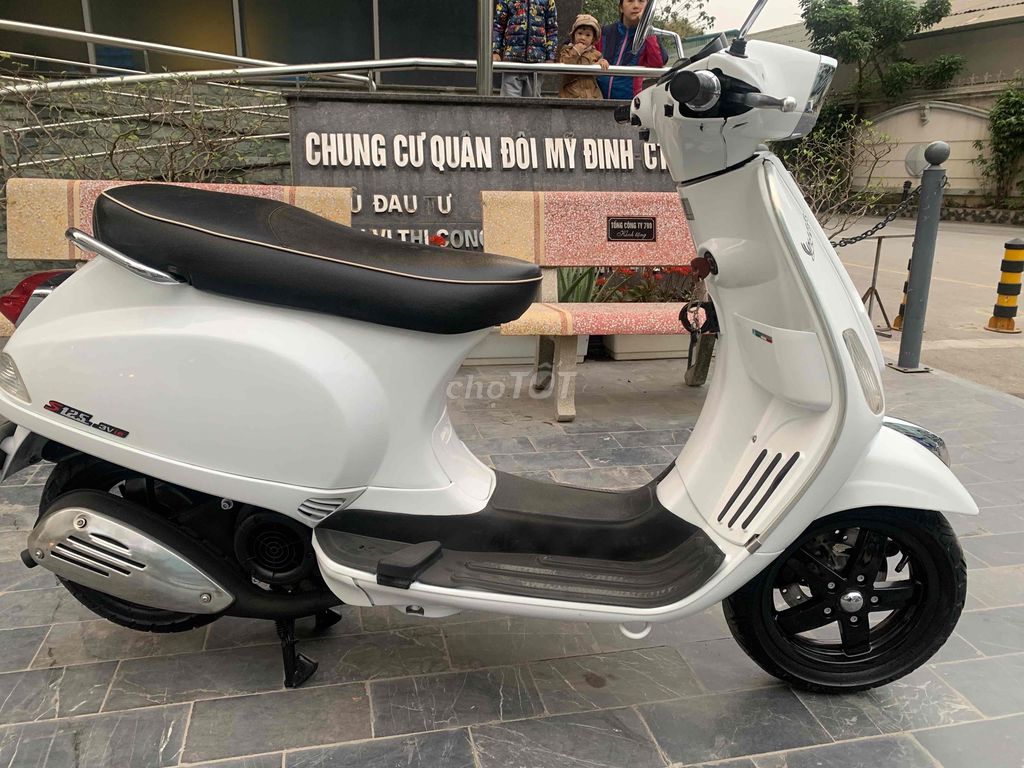 vesspa 125S chính chủ biển hà nội. Mua bán Xe máy tại Quận Nam Từ Liêm Hà Nội được đăng bởi chị Hương hình 5