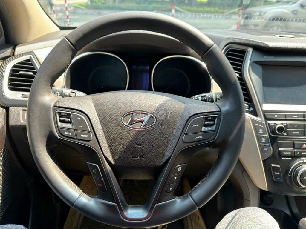 Hyundai Santa Fe 2018 2.2L 4WD Nâu đẹp full option. Mua bán Ô tô tại Quận 12 Tp Hồ Chí Minh được đăng bởi Quang hình 4