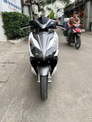 Cần bán nhánh AB 125Fi, 2015,máy êm, chạy bốc, zin