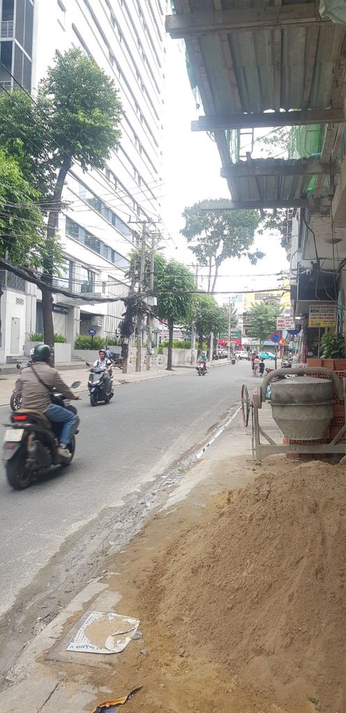 Mặt bằng kinh doanh 200m2