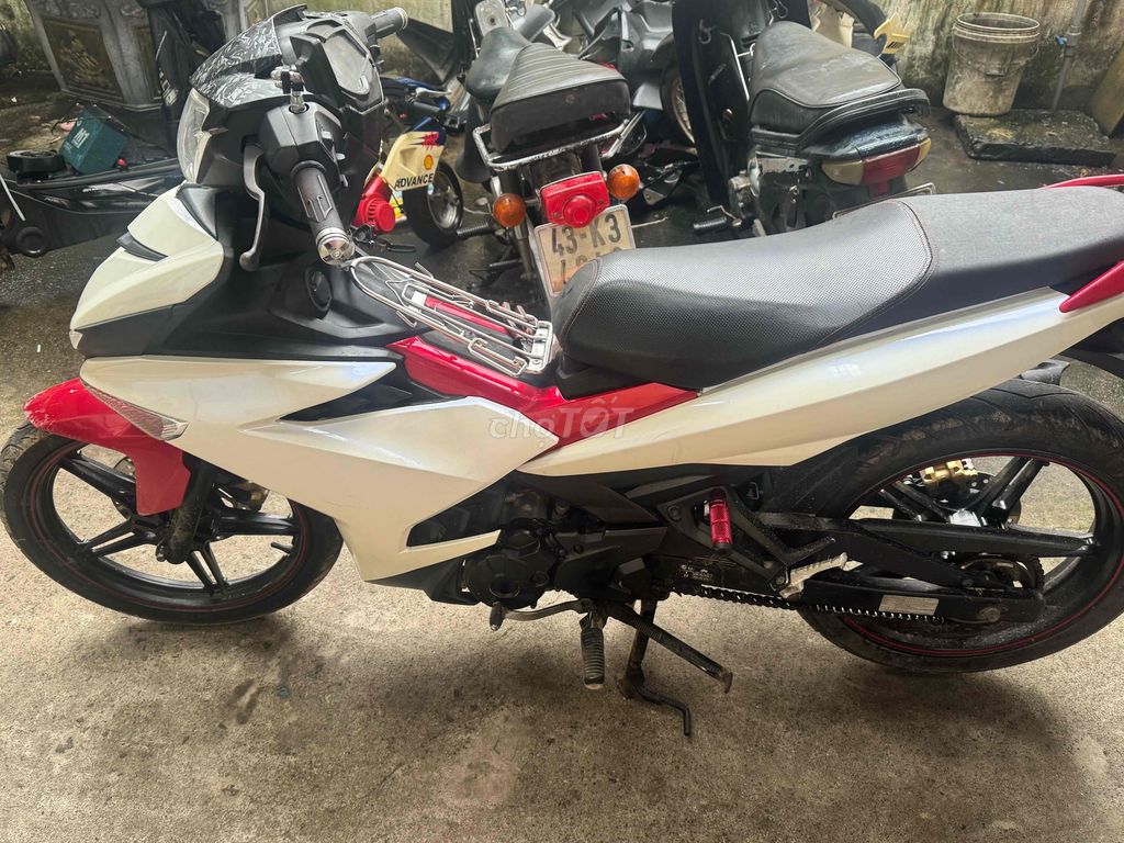 Yamaha Exciter 150 2017 Trắng đỏ. Mua bán Xe máy tại Quận Cẩm Lệ Đà Nẵng được đăng bởi Thanh lý hình 2