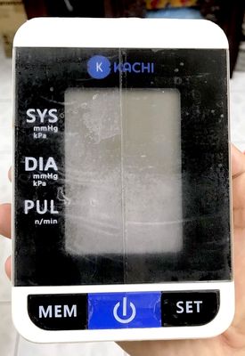 Máy đo huyết áp tự động Kachi MK167