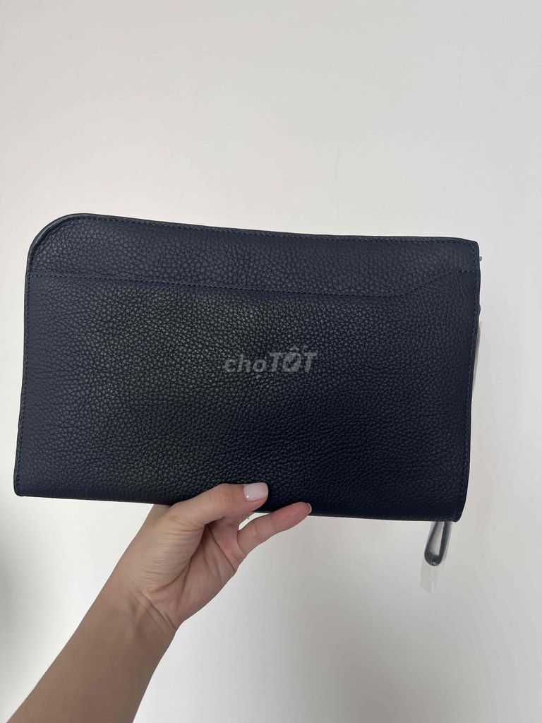 Clutch nam Takeo Kikuchi Đen. Mua bán Túi xách tại Quận 1 Tp Hồ Chí Minh được đăng bởi Le Thao hình 1