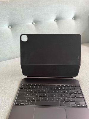Cần bán magic keyboard ipad pro 13 inch. Mua bán Phụ kiện (Màn hình, Chuột...) tại Quận 11 Tp Hồ Chí Minh được đăng bởi Nguyễn Anh Tài