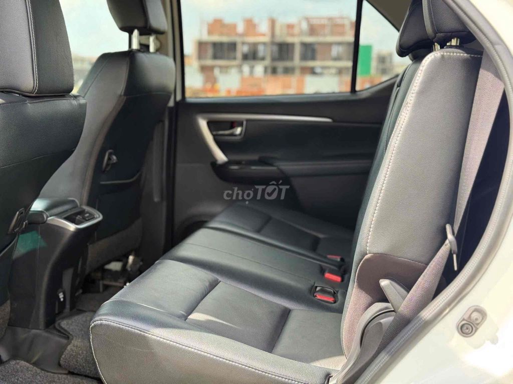 Toyota Fortuner 2.7V 2024 lướt 39.000km xe như mới. Mua bán Ô tô tại Quận 1 Tp Hồ Chí Minh được đăng bởi Nguyên hình 11