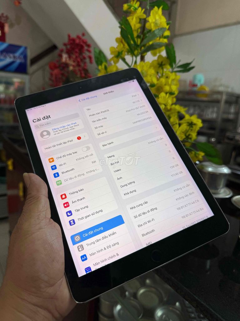 Apple iPad Pro 9.7 128GB Bạc. Mua bán Máy tính bảng tại Thành phố Biên Hòa Đồng Nai được đăng bởi thanh hình 1