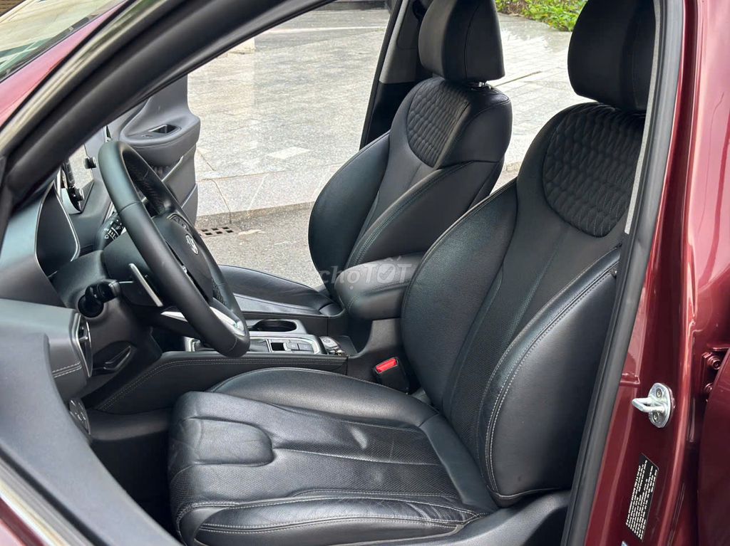 Hyundai Santa Fe 2019 2.2L HTRAC - 56000 km. Mua bán Ô tô tại Thành phố Thủ Đức Tp Hồ Chí Minh được đăng bởi Bùi Nhu Quỳnh hình 8