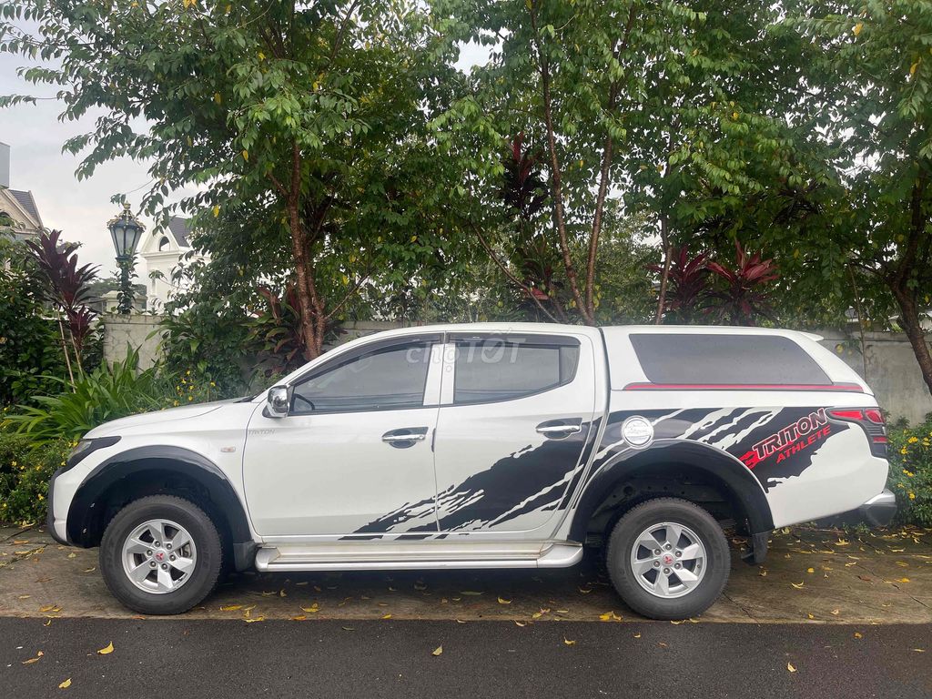 Mitsubishi Triton 2017 4x2 AT - 100000 km . 1 chủ