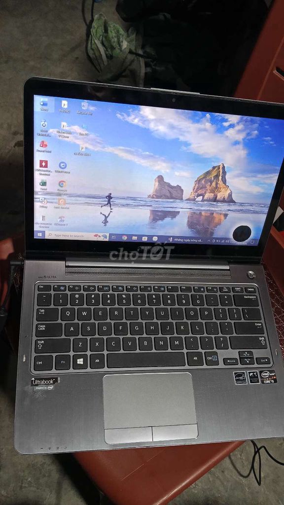 Samsung Ultrabook i5 Hỏng màn hình. Mua bán Laptop tại Quận Sơn Trà Đà Nẵng được đăng bởi Nguyễn thị tú anh hình 1
