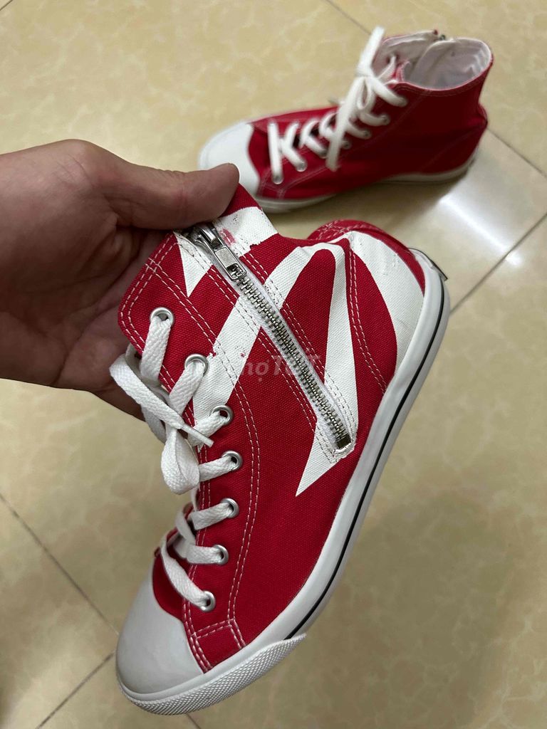 Giày thể thao Burnetie Đỏ, trắng size 40-41. Mua bán Giày dép tại Thành phố Thuận An Bình Dương được đăng bởi Lý Hưng  hình 1