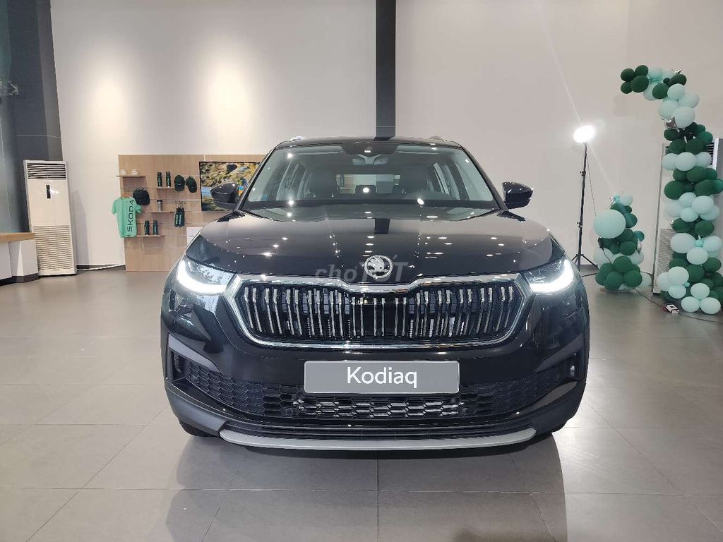 Skoda Kodiaq -Tặng 100% LPTB- Trả trước từ 210tr