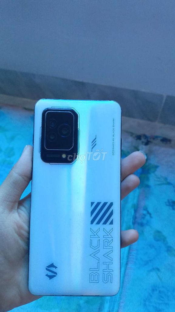 Black Shark Black Shark 5 128GB Trắng. Mua bán Điện thoại tại Quận Cẩm Lệ Đà Nẵng được đăng bởi Vu Dao Nhat Huy hình 1