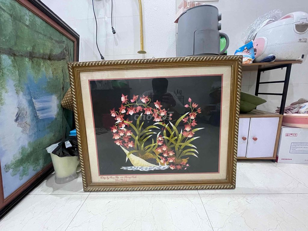 tranh sơn dầu 75x110 và tranh thêu hoa lan 70x90