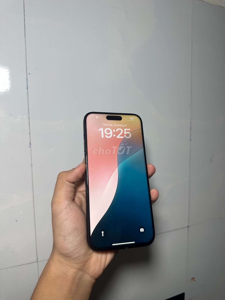 Apple iPhone 15 Pro Max 256GB bi bát. Mua bán Điện thoại tại Quận Tân Phú Tp Hồ Chí Minh được đăng bởi Tuấn Tân hình 1