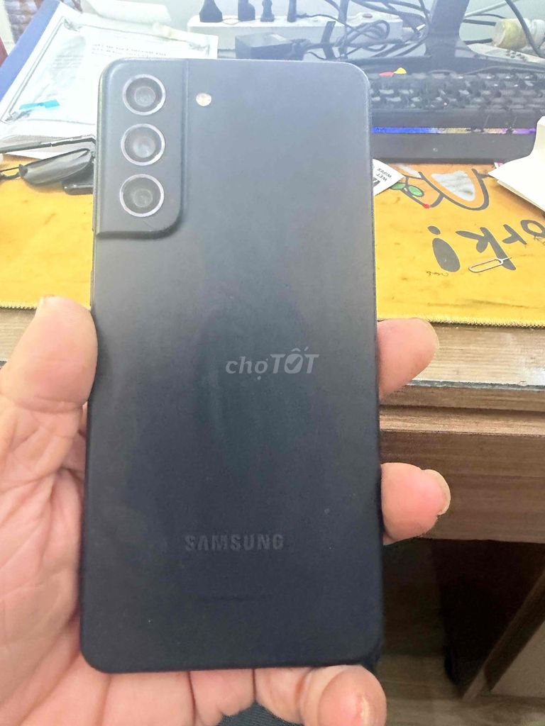 Samsung S21 FE Đen 98% như mới. Mua bán Điện thoại tại Thành phố Buôn Ma Thuột Đắk Lắk được đăng bởi no all hình 1