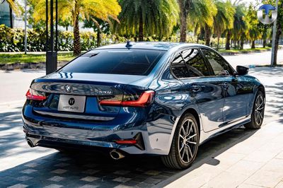 BMW 320i Sportline 2022 Xanh trẻ trung cực đẹp