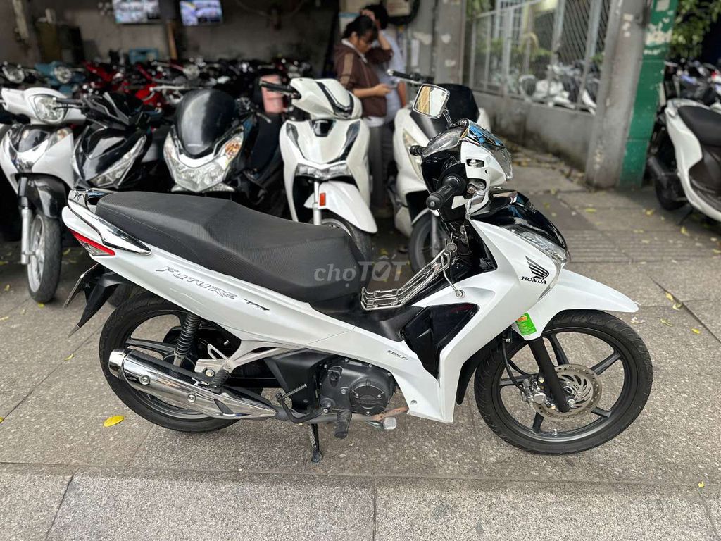 Honda future led FI 2004 mới 99% Bstp chính chủ. Mua bán Xe máy tại Quận Tân Phú Tp Hồ Chí Minh được đăng bởi Tuanduy hình 2