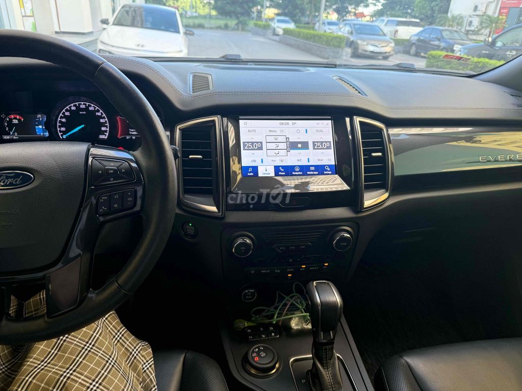 Ford Everest 2022 Titanium+ 2.0L AT 4x4 - 83000 km. Mua bán Ô tô tại Huyện Đông Anh Hà Nội được đăng bởi Nguyen Sam hình 4