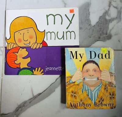 My Dad & My Mum 2 sách tiếng Anh cho bé