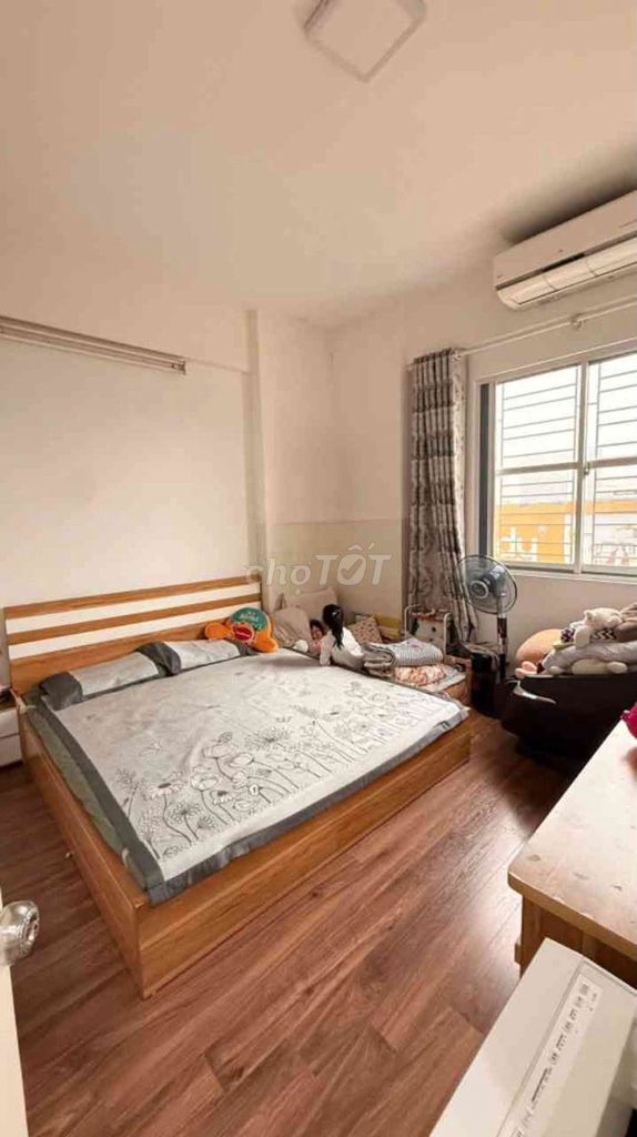 Bán căn hộ 70m2 Trần Phú, Hà Đông, full nội thất, dòng tiền 10tr/tháng
