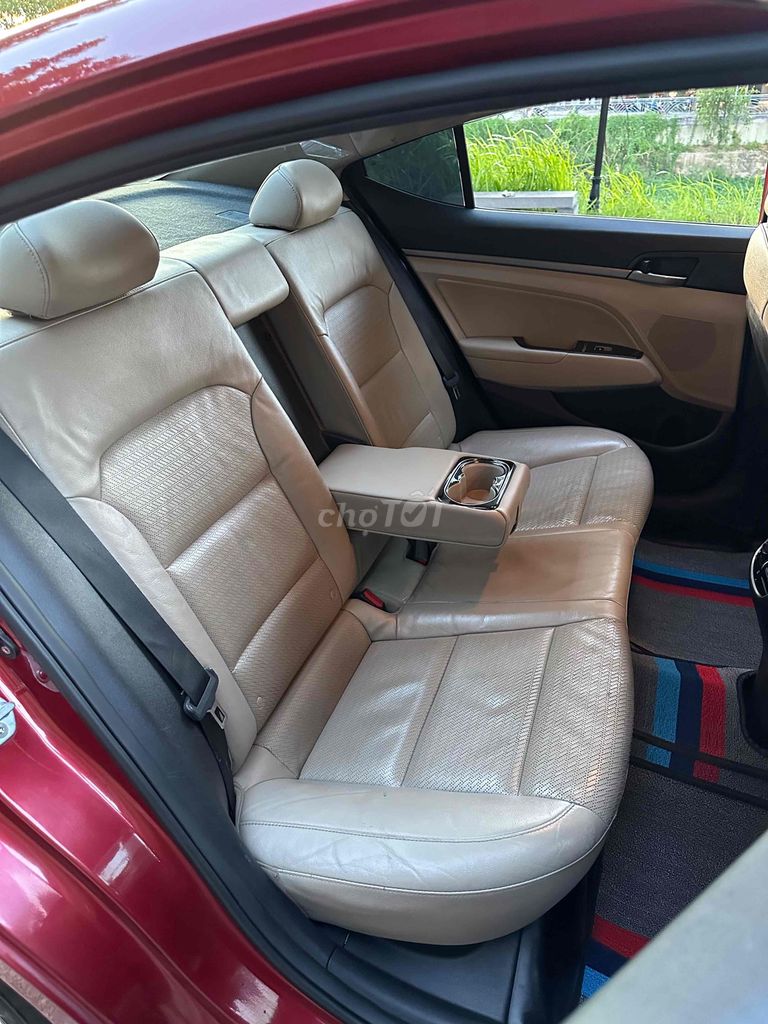 ❤️Hyundai Elantra 2018 1.6 AT - 97000 km❤️. Mua bán Ô tô tại Quận Cẩm Lệ Đà Nẵng được đăng bởi Đức Thịnh hình 18