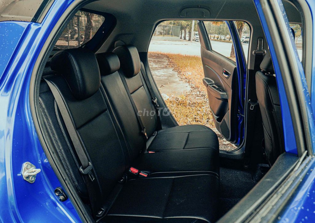 Suzuki Swift 2023 up full sport - 12900 km. Mua bán Ô tô tại Quận Tân Phú Tp Hồ Chí Minh được đăng bởi phat hình 9