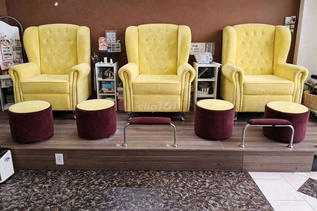 Ghế làm nail Vải Vàng. Mua bán Bàn ghế tại Quận Phú Nhuận Tp Hồ Chí Minh được đăng bởi Anh nguyen hình 1