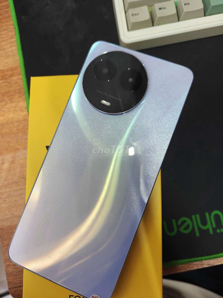 Realme V50 128GB likenew fullbox, BH 3 tháng. Mua bán Điện thoại tại Quận Thanh Xuân Hà Nội được đăng bởi cửa hàng điện thoại giá rẻ hình 1