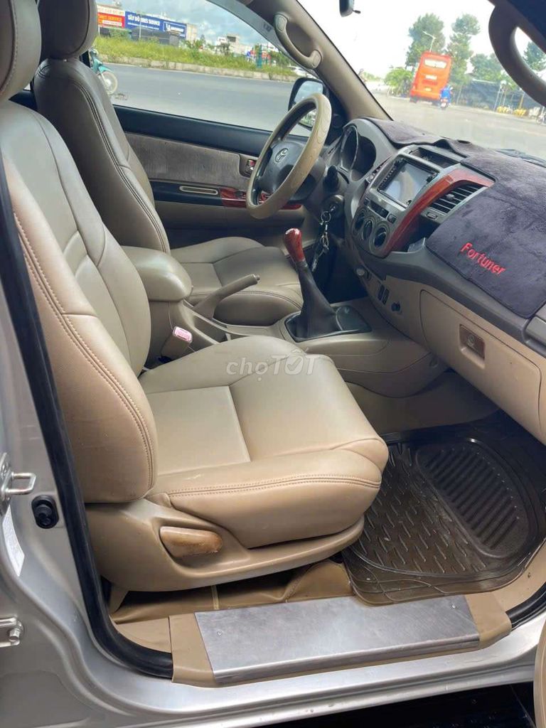 Fortuner máy dầu đk 2010. Mua bán Ô tô tại Quận Ninh Kiều Cần Thơ được đăng bởi Tân Cần Thơ hình 5