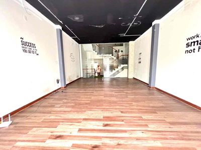 Rent · 7 bd · 100 м² · Quận Ngũ Hành Sơn, ул. Đường Bùi Tá Hán