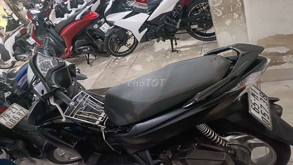 Honda Air Blade 2014 Đen. Mua bán Xe máy tại Quận Bình Tân Tp Hồ Chí Minh được đăng bởi cửa hàng xe máy cũ Tiến phát chuyên bán góp trả trước 0 đồng hình 1
