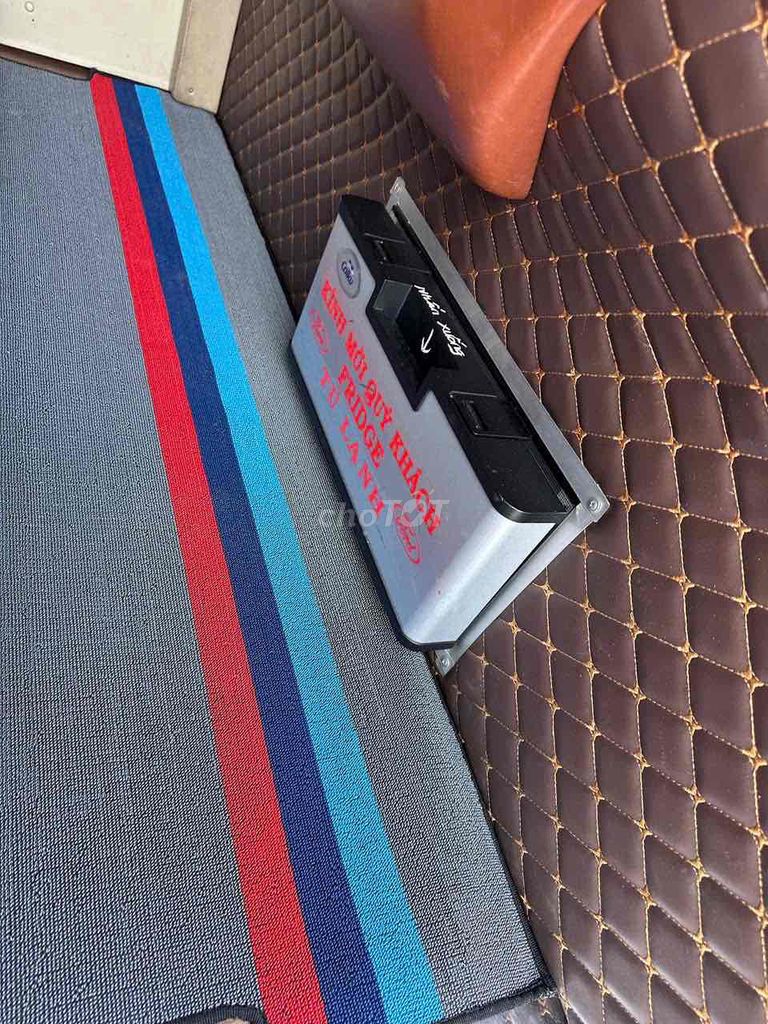 Ford Transit 2014 Limousine - 170000 km. Mua bán Ô tô tại Huyện Củ Chi Tp Hồ Chí Minh được đăng bởi phong nguyen hình 6