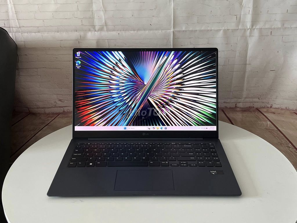 LG Gram 15 2024 i7 32GB/512GB 15.6 OLED Đen. Mua bán Laptop tại Quận 10 Tp Hồ Chí Minh được đăng bởi Hội Đồ Điện Tử hình 1