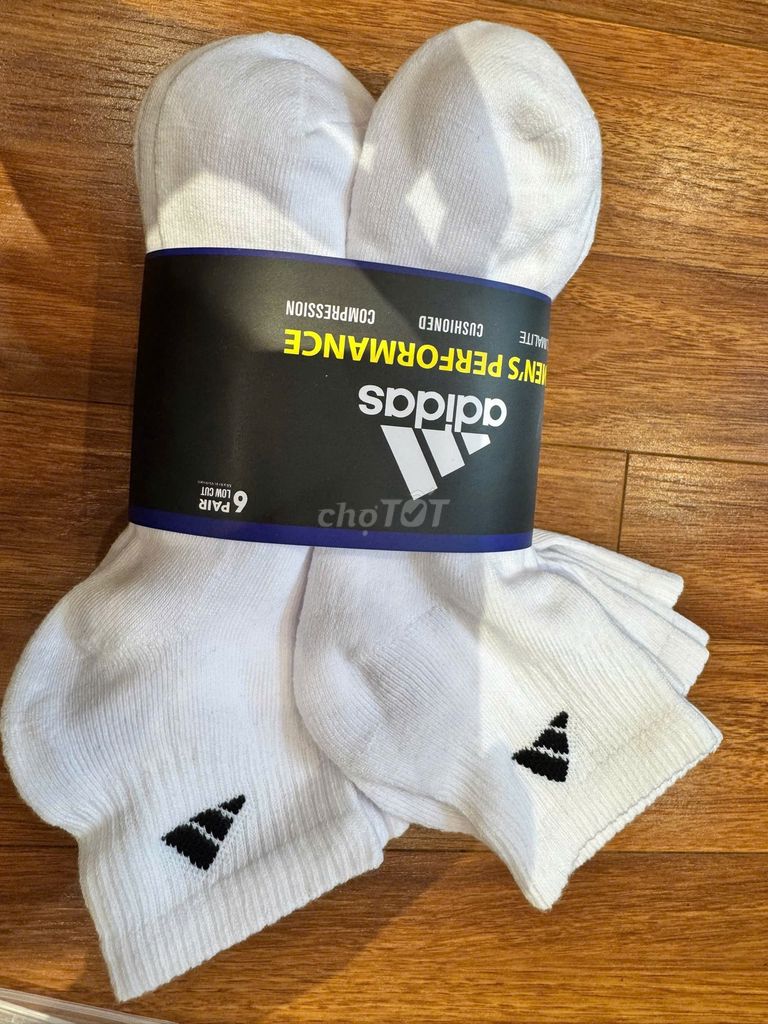 Tất Adidas CHÍNH HÃNG cực nhiều mẫu mã thanh lý. Mua bán Phụ kiện thời trang khác tại Quận Thanh Xuân Hà Nội được đăng bởi Ũn Un Shop hình 1